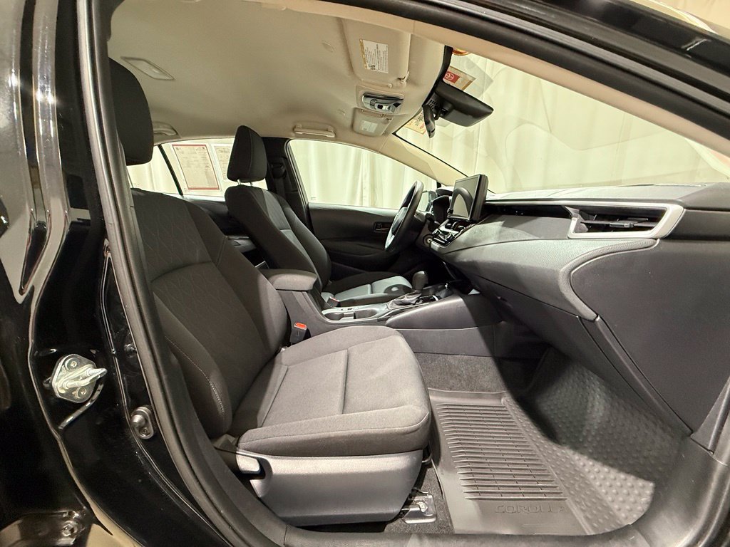 Certified 2025 Toyota Corolla LE FWD image 19