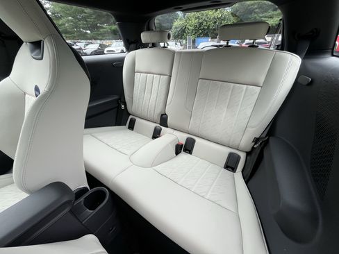 Used 2025 MINI Cooper S image 17