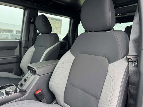 New 2026 Ford Bronco 4-Door AWD/4WD image 13