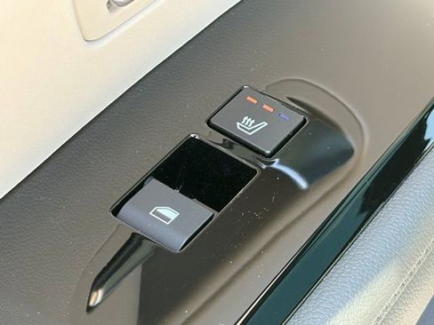 Used 2025 Hyundai Tucson Limited image 18