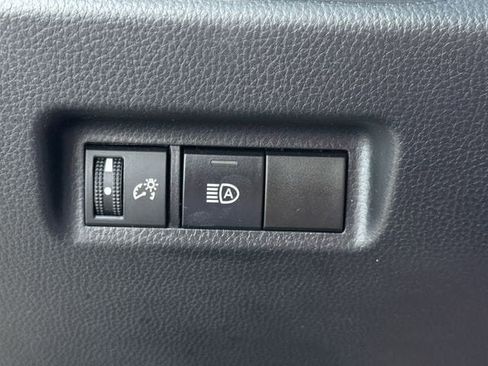 Used 2024 Toyota RAV4 XLE AWD/4WD image 24