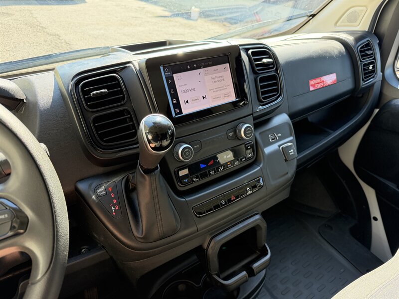 Used 2025 RAM ProMaster 2500 FWD image 7