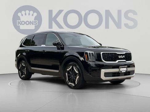 Used 2024 Kia Telluride EX w/ EX Captain's Chair Package AWD/4WD image 10