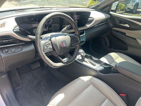 Used 2024 Buick Envista Avenir image 6