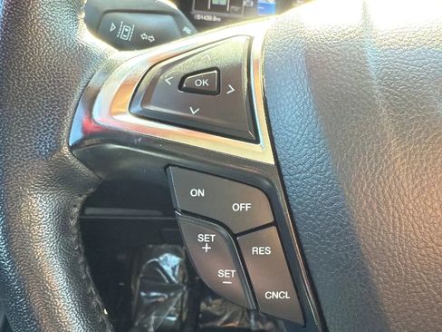 Used 2024 Ford Edge SEL image 12