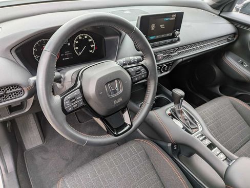 Used 2024 Honda HR-V Sport image 14