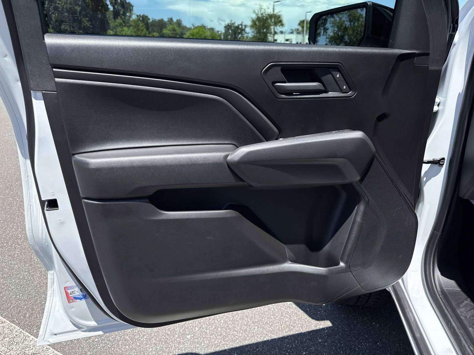 New 2026 Chevrolet Colorado Trail Boss w/ Midnight Edition AWD/4WD image 17