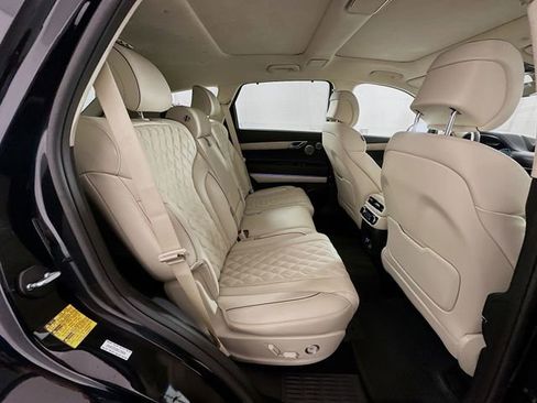 Certified 2024 Genesis GV80 3.5T w/ Prestige Package image 28