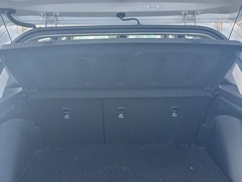 Used 2024 Hyundai Venue SEL image 11