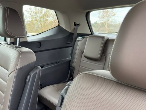 New 2025 Volkswagen Atlas SEL image 30