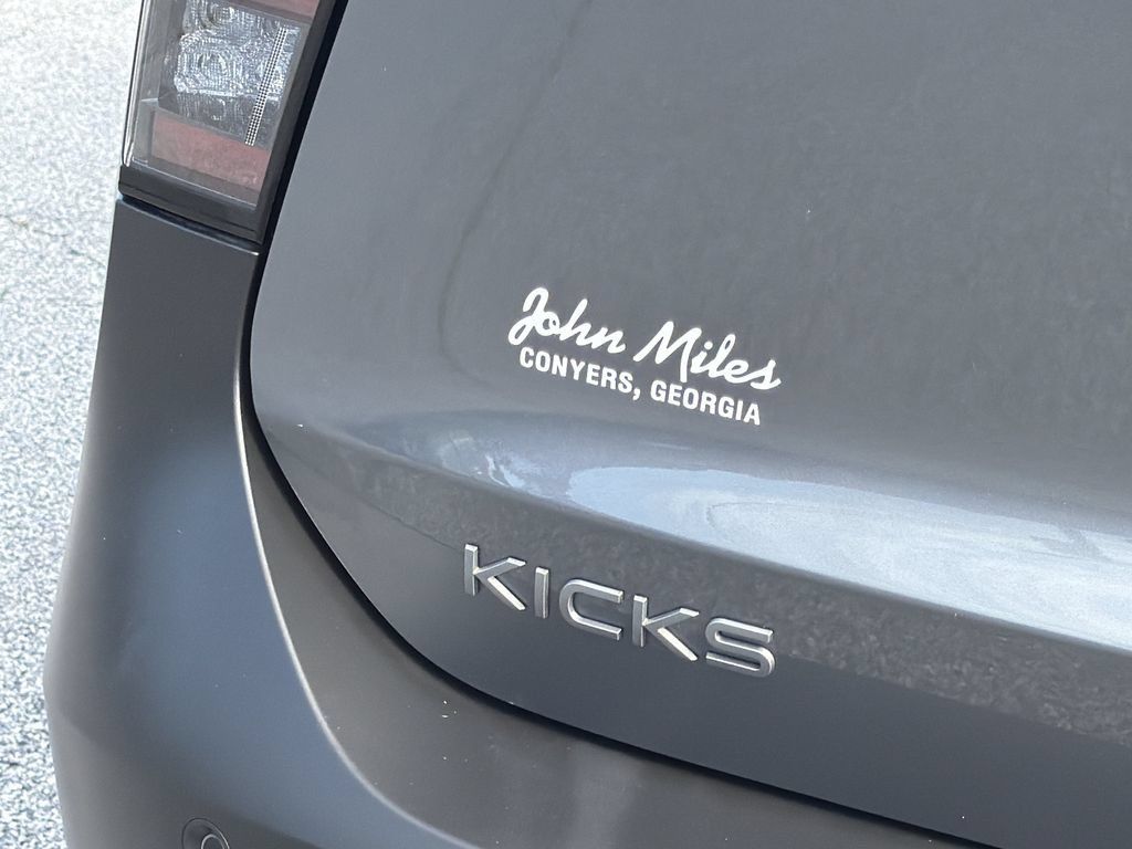Used 2025 Nissan Kicks SV FWD image 20