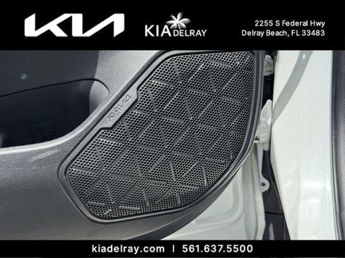 Used 2021 Toyota RAV4 XLE Premium FWD image 18