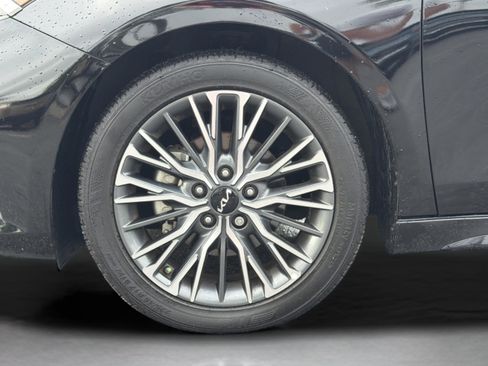Certified 2024 Kia Forte GT-Line FWD image 22