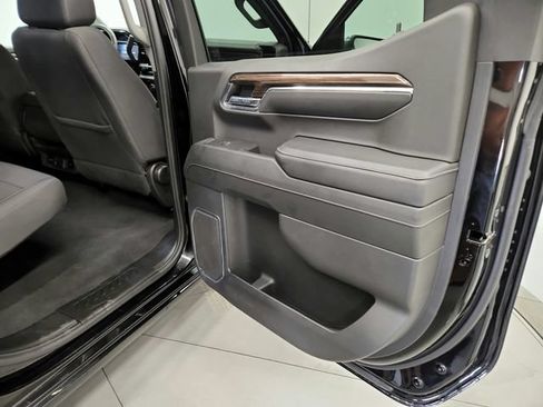 Used 2024 Chevrolet Silverado 1500 LT AWD/4WD image 33