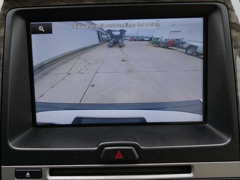 Used 2015 Ford Expedition Limited w/ Equipment Group 301A image 17