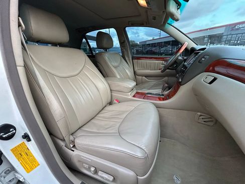 Used 2002 Lexus LS 430 RWD image 12