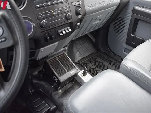 Used 2016 Ford F550 4x4 Regular Cab Super Duty image 20