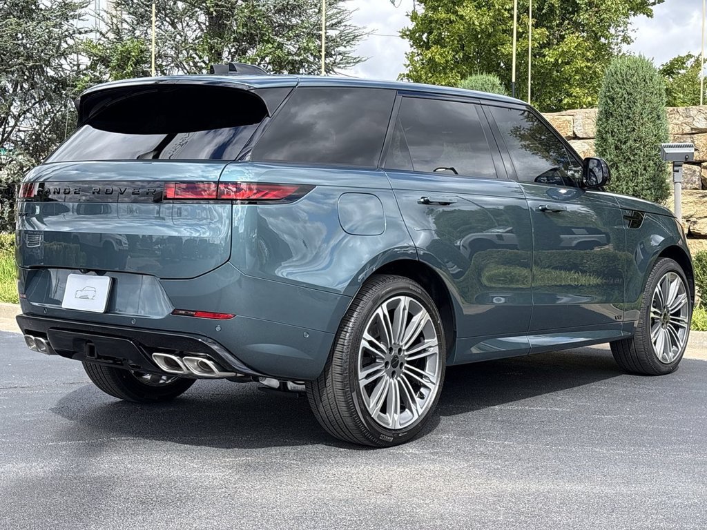 New 2027 Land Rover Range Rover Sport Dynamic SE AWD/4WD image 5