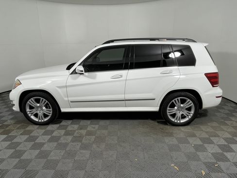 Used 2015 Mercedes-Benz GLK 350 4MATIC image 2