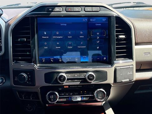 Used 2022 Ford F250 King Ranch w/ King Ranch Ultimate Package AWD/4WD image 17