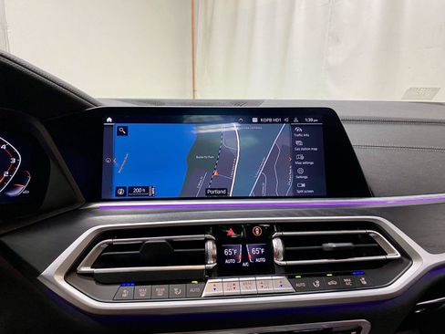 Used 2022 BMW X7 M50i AWD/4WD image 33