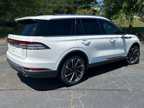 New 2026 Lincoln Aviator Reserve w/ Luxury Package AWD/4WD image 5