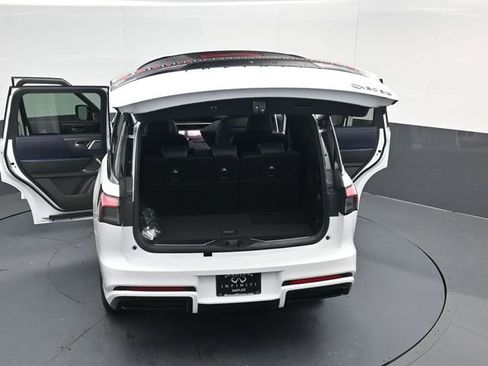 New 2026 INFINITI QX80 4WD image 67