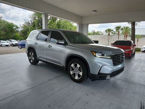 Used 2024 Honda Pilot EX-L image 7