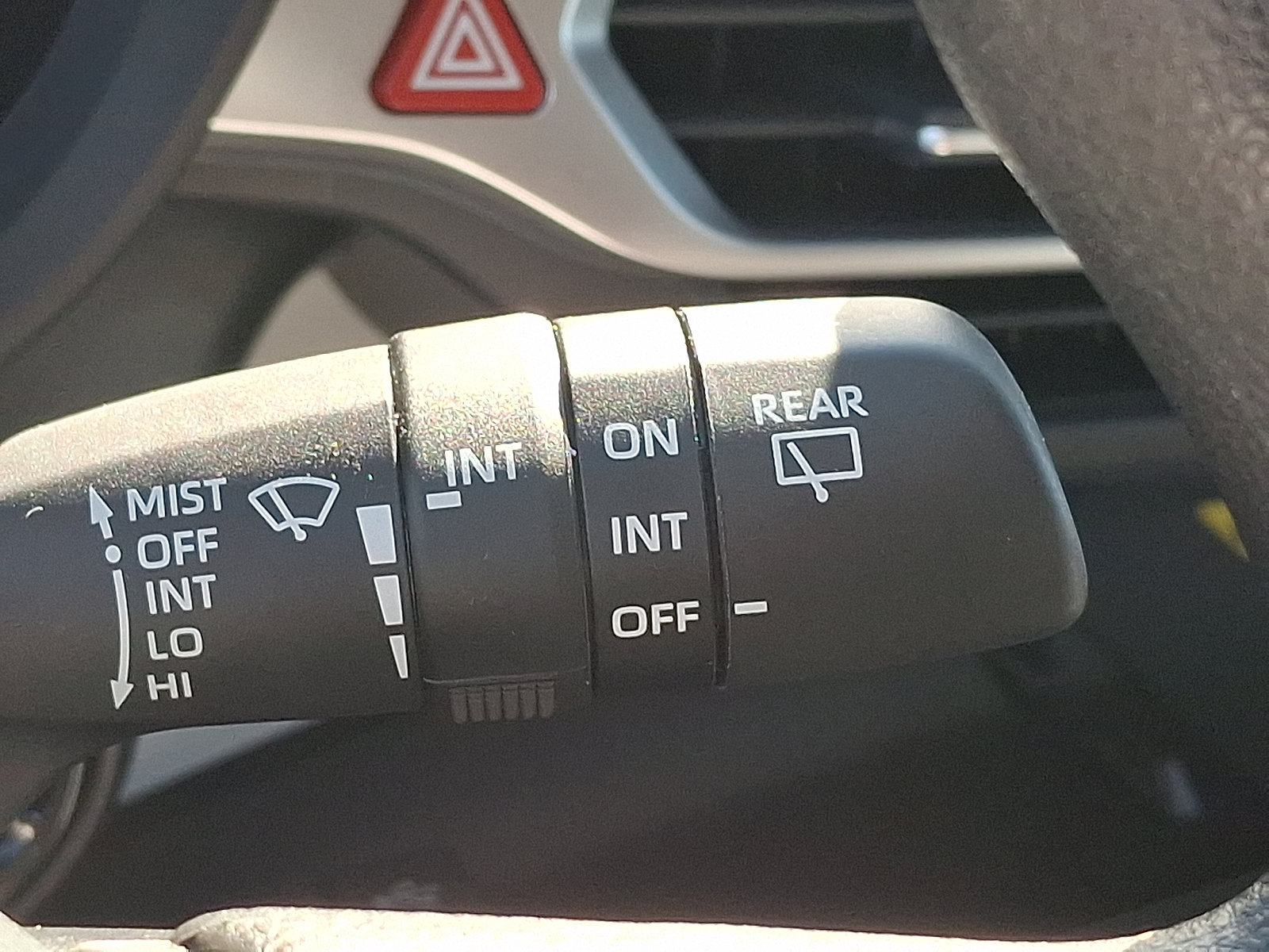 Certified 2025 Toyota Sienna LE AWD/4WD image 26
