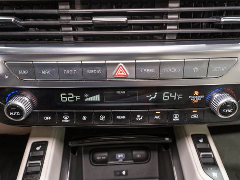 Used 2022 Kia Telluride SX w/ SX Prestige Package AWD/4WD image 21