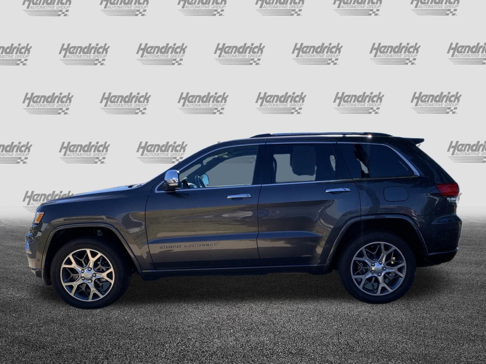 Used 2020 Jeep Grand Cherokee Overland AWD/4WD image 7