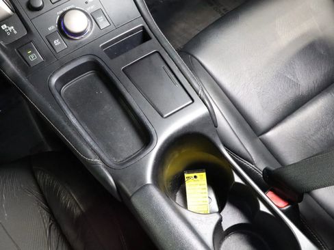 Used 2016 Lexus CT 200h w/ Accessory Package 2 image 21