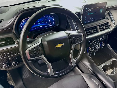 Used 2024 Chevrolet Suburban LT image 22