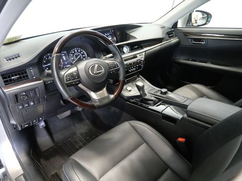 Used 2017 Lexus ES 350 w/ Premium Package FWD image 13