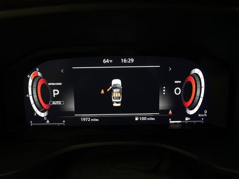 Used 2023 Nissan Rogue Platinum w/ Platinum Premium Package image 2