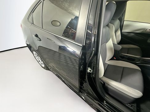 Used 2024 Toyota Corolla LE FWD image 27