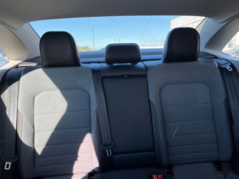 Used 2025 Volkswagen Jetta SE image 37