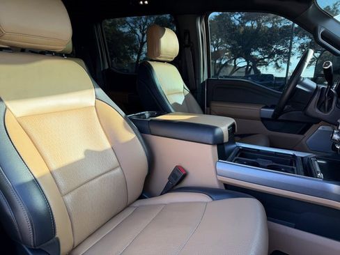 Used 2025 Ford F350 Lariat w/ Lariat Ultimate Package image 16