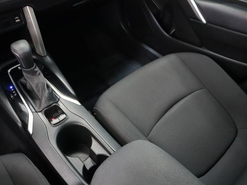 Certified 2022 Toyota Corolla Cross LE FWD image 16