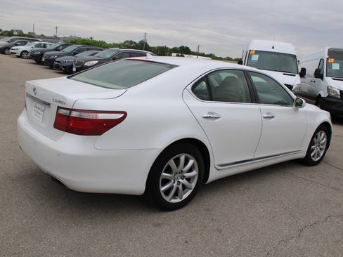 Used 2007 Lexus LS 460 RWD image 8