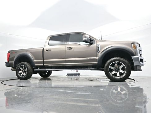 Used 2018 Ford F250 Lariat w/ Lariat Value Package image 41