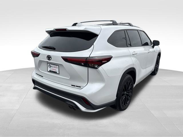 Used 2024 Toyota Highlander XSE AWD/4WD image 5