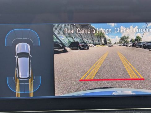 Used 2025 Mercedes-Benz GLB 250 image 10