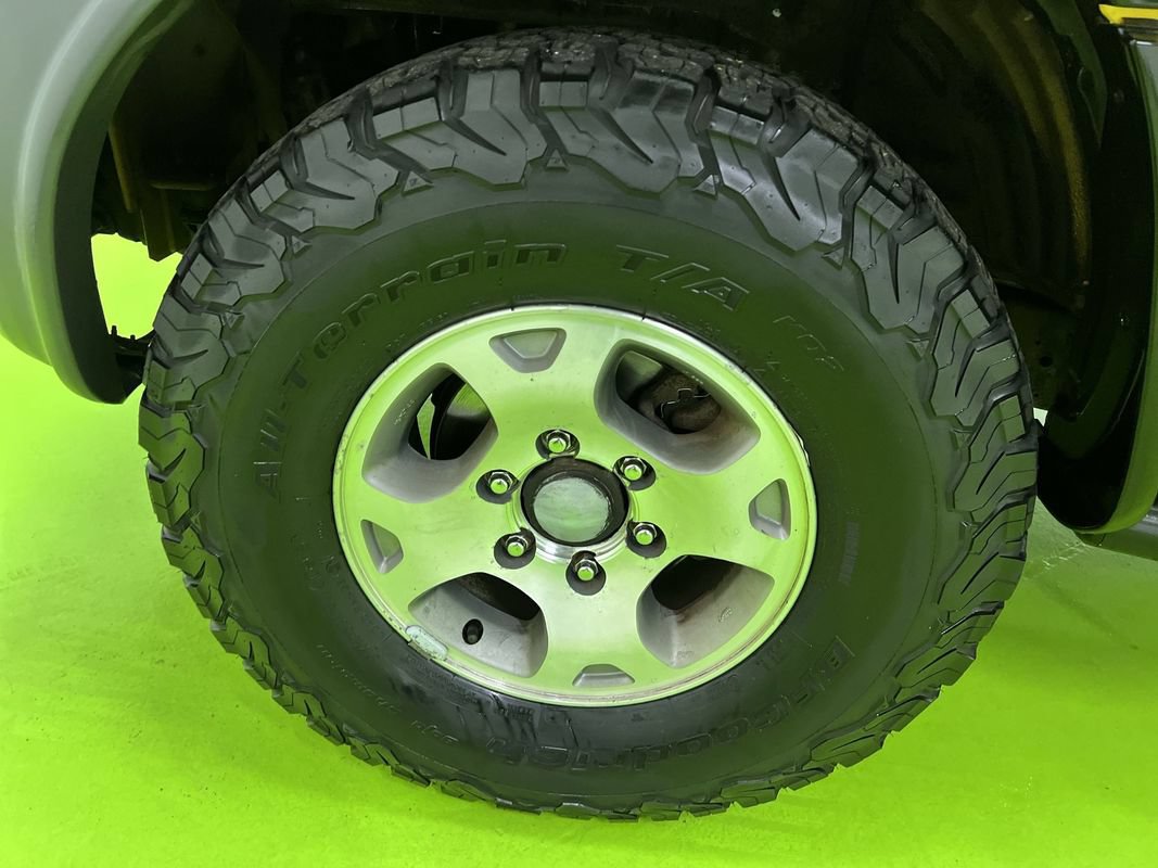 Used 2000 Nissan Xterra 2WD image 14