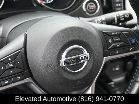 Used 2021 Nissan Rogue Sport SL FWD image 13