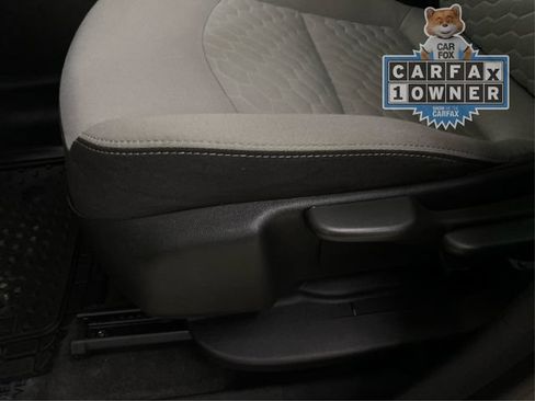 Used 2018 Chevrolet Equinox LS AWD/4WD image 24