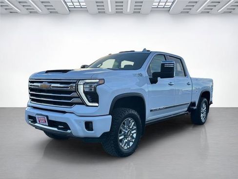Used 2025 Chevrolet Silverado 2500 High Country w/ High Country Premium Package image 8