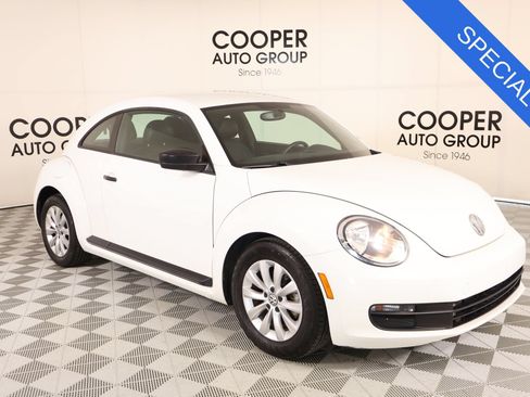 Used 2016 Volkswagen Beetle 1.8T Classic FWD image 1