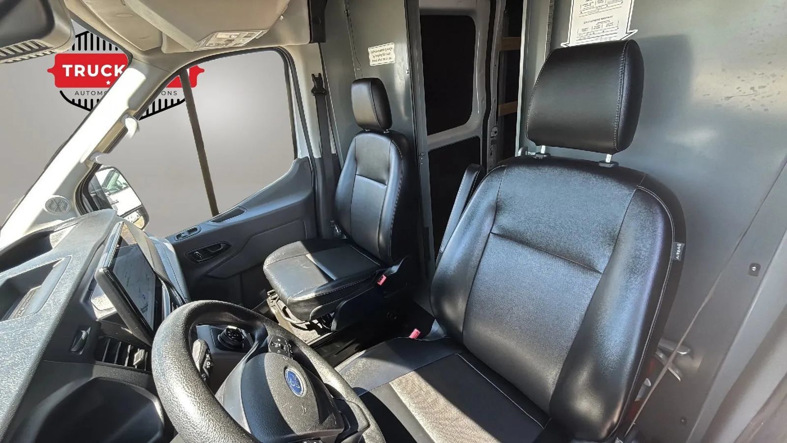 Used 2022 Ford E-Transit 148 High Roof w/ Load Area Protection Package RWD image 35