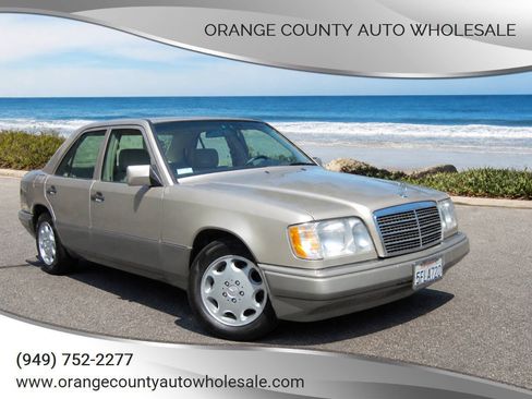 Used 1995 Mercedes-Benz E 320 Sedan image 1